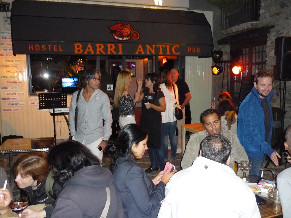 Barri Antic Hostel & Pub Andorra la Vella Kültér fotó